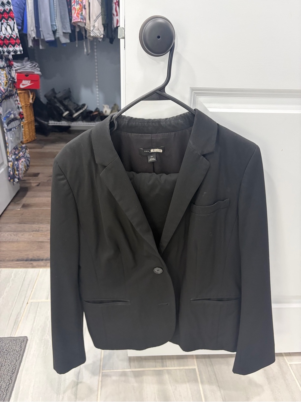 Ann Taylor Black Single-Button Women's Blazer with matching pants.